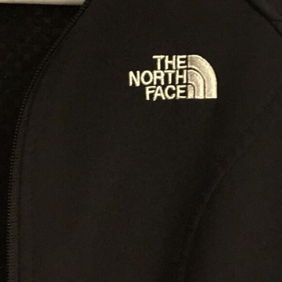 The North Face Jacket - Picture 2 of 4